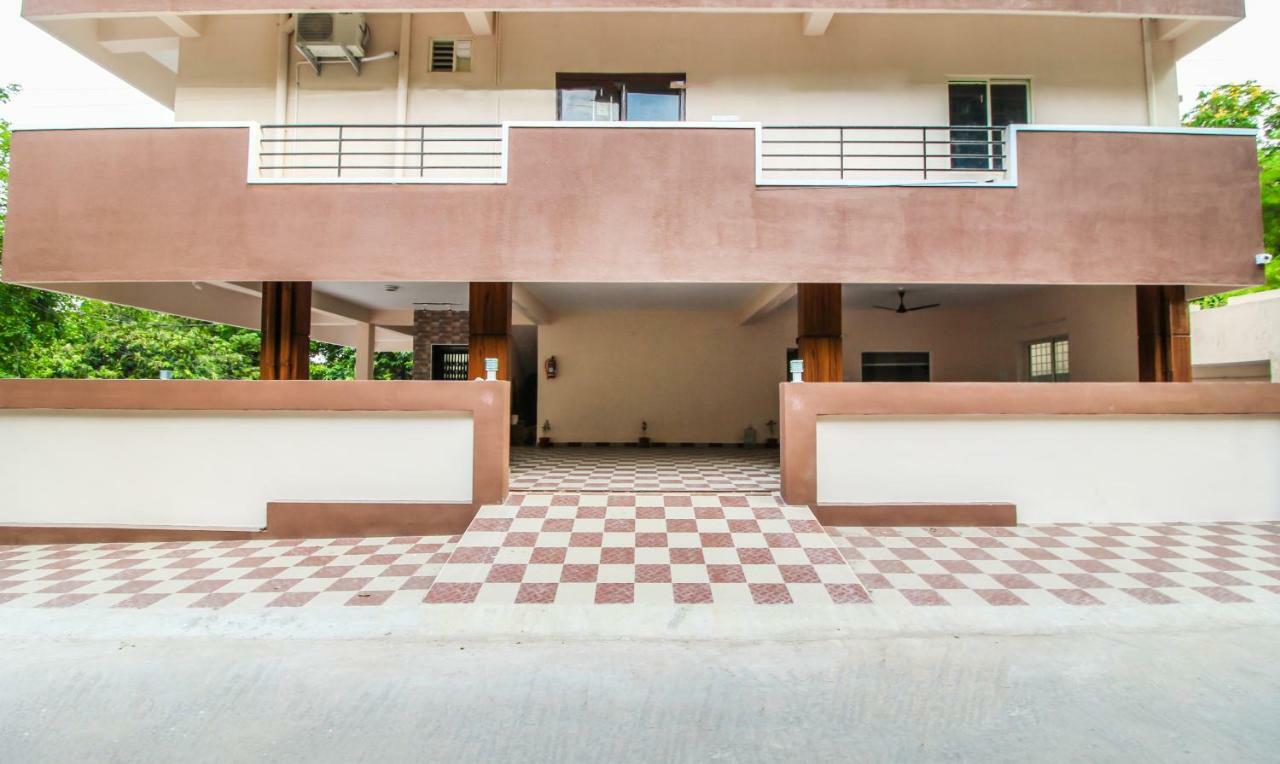 Itsy Hotels Riyas Grand Tirupati Exterior foto